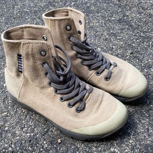 NoBull project High top trainer
